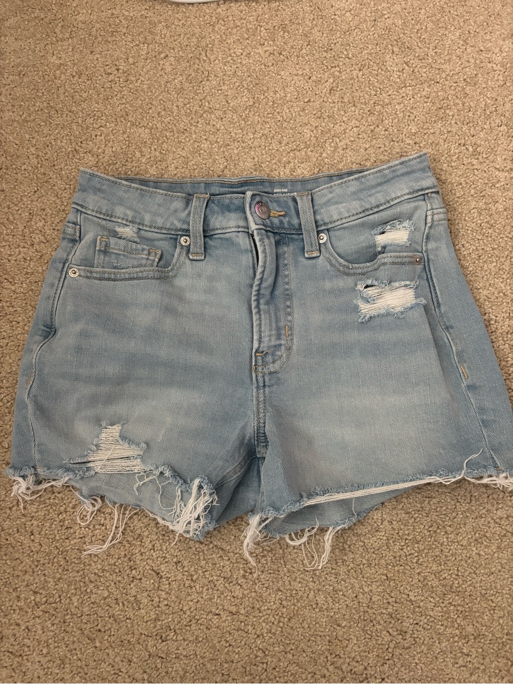 Women’s old navy distressed high rise OG straight jean shorts size 0.